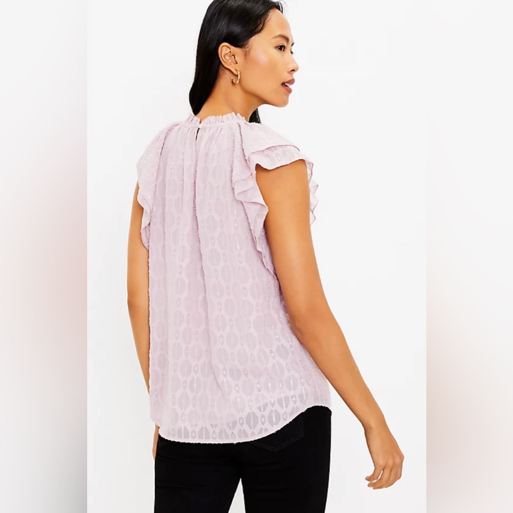 Loft Shimmer Clip Ruffle Shell Top Size Medium NWOT - Picture 3 of 5
